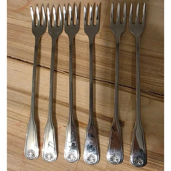 WM A ROGERS c1991 COLONIAL MOOD‎ DELUXE STAINLESS 6 PLACE/ SHRIMP FORKS