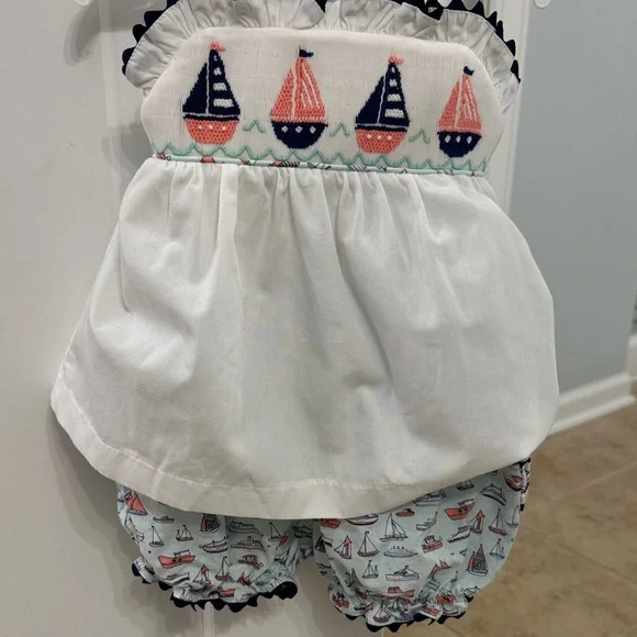 Sailboat Smocked Girls Outfit - White and Navy
