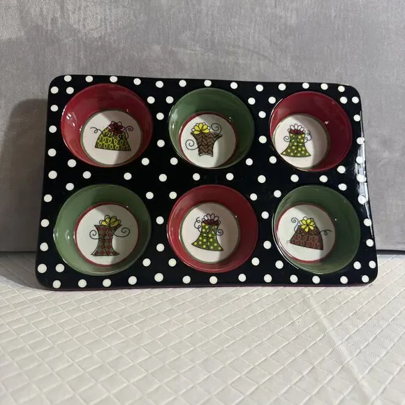 Pier 1 Christmas Holiday Handpainted Muffin Cupcake Polka Dot Ceramic‎ Pan
