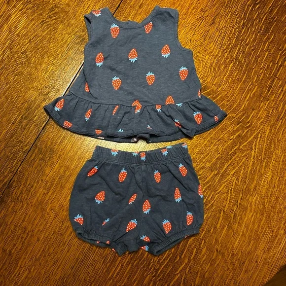 Primary Navy Strawberry Print tank and bubble short set.