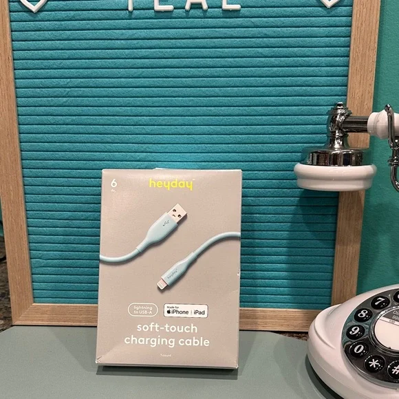 Heyday Sky Blue 6ft Soft-Touch Cable