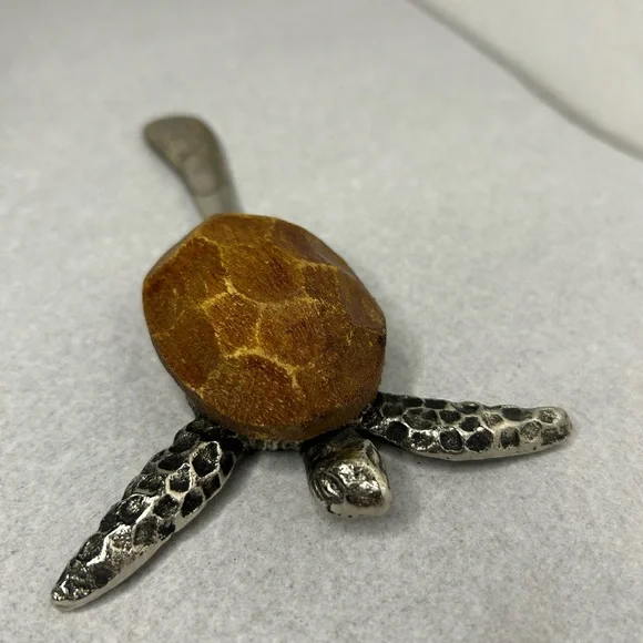 Silver and Brown Turtle Cheese Spreader