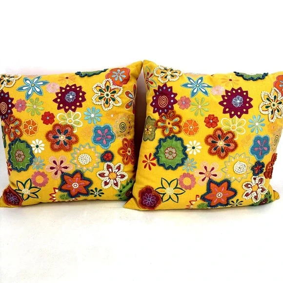 Pier 1 Set of 2 Decorative Floral Throw Pillows 15