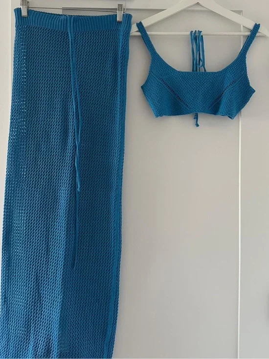 Bananhot Matching set, like new and barely worn. Perfect for beach cover up!