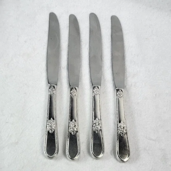 1847 Rogers & Bros Adoration Int'l Silverplate Butter Knives 8.5