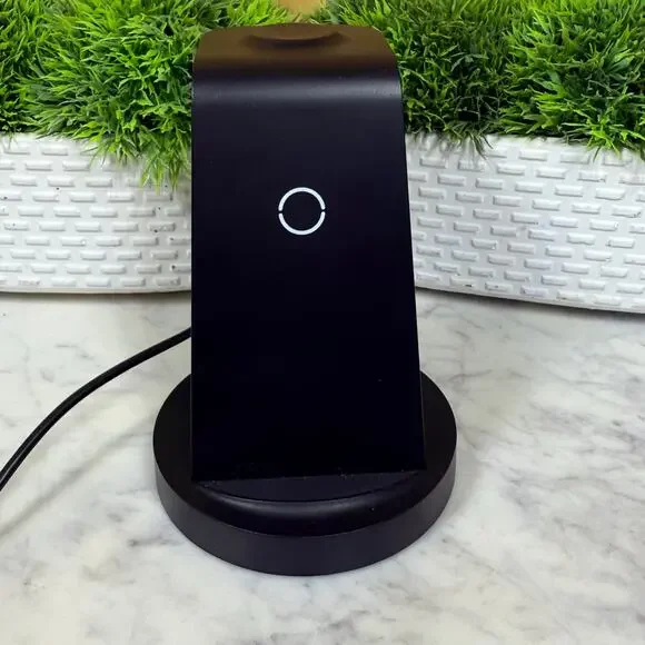 Iphone 3 in 1 Charging Station for iPhone