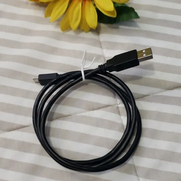 micro USB-b to USB charger, black, 35