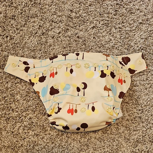 Grovia Yellow Trees Hybrid Diaper