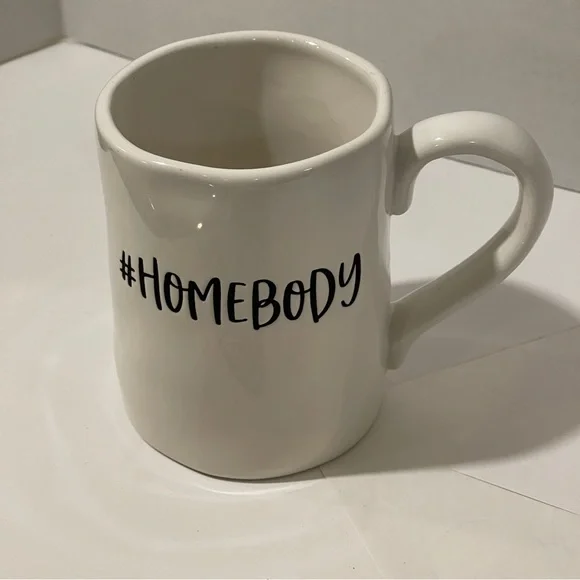 Pier 1 #HOMEBODY Artisan‎ Looking Stoneware Mug Handmade look, unique rim white