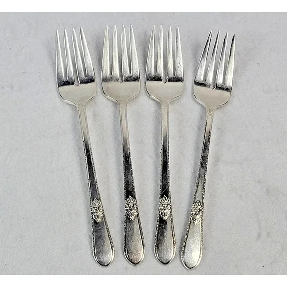 1847 Rogers Bros Adoration Lot of 4 Salad Forks International Silver Plate