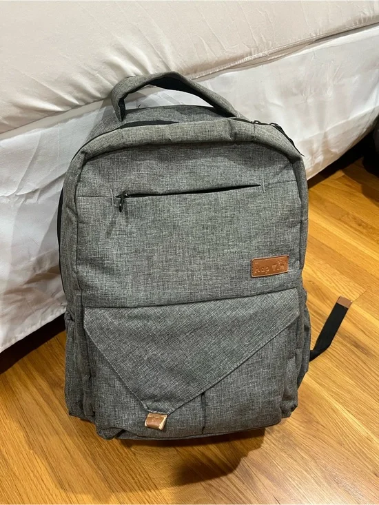 Pre-Owned: Hap Tim Diaper Backpack