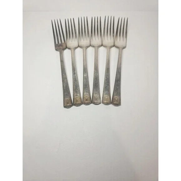 1923 Century Silver plate International Silver Holmes & Edwards 6 dinner Forks