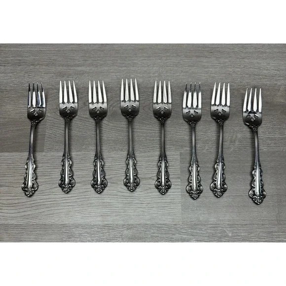Oneida Renoir-Pembrooke Stainless Steel Salad Fork Set Of 8 - Made In USA