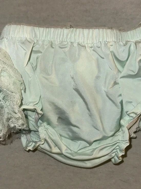 Kids Size 0-3 Lace Ruffle Bloomers - Mint