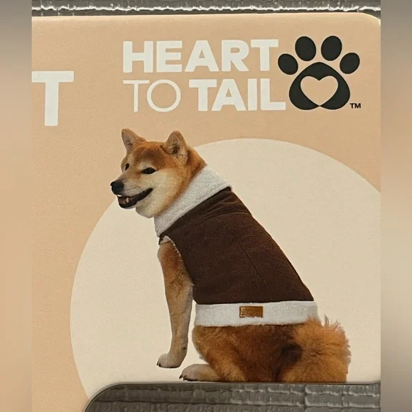 Soft & warm Sherpa lined vest for a medium dog. Corduroy, snap buttons. Brown