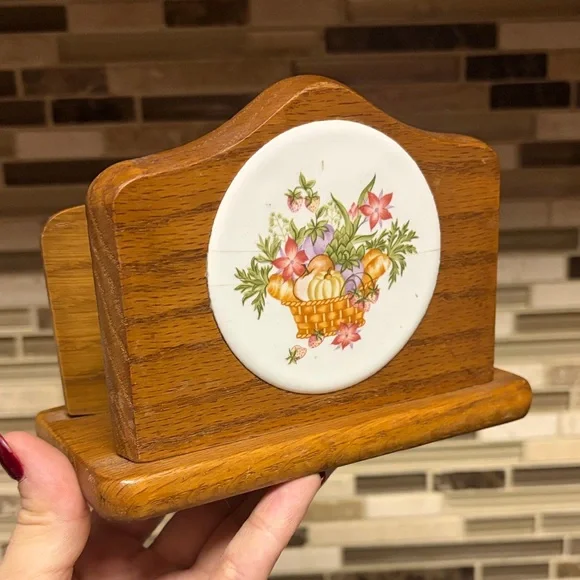 The Cooks Bazaar Vintage Oak Wood Napkin Holder with Floral Design Tile
