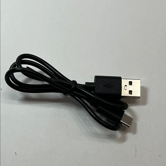 Black USB to USB-C Cable