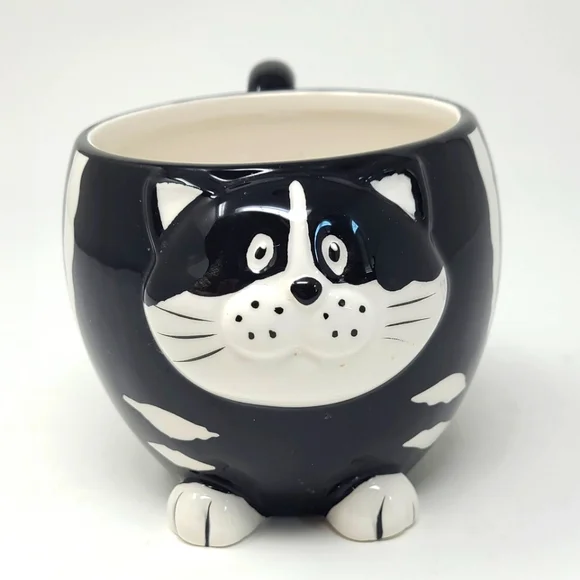 Pier 1 Imports Chubby Cat Mug Black White Stripes Tail Handle
