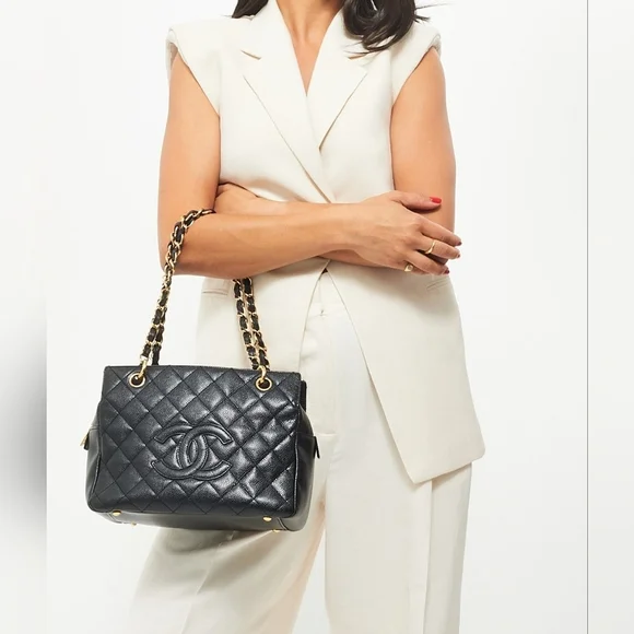 Chanel Vintage Caviar Petite Timeless Shopper Tote – Black