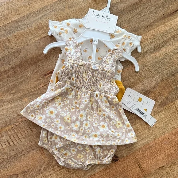 Nicole Miller 4 Piece Floral Set