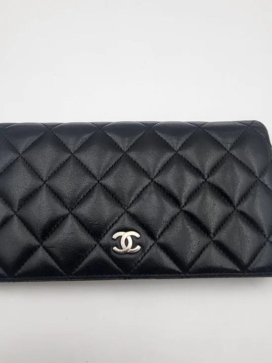CHANEL Quilted Matelasse Long Wallet Lambskin Black, Silver CC logo..auth. w/COA