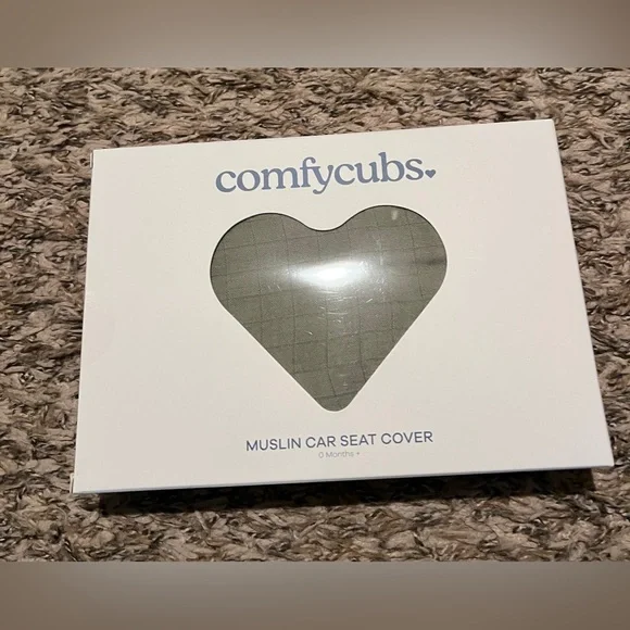 NWT Gray Comfy Cubs Muslin Baby Car Seat Cover
