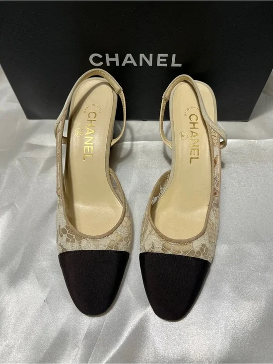 CHANEL Beige Lace Slingback Mules with Black Cap Toe
