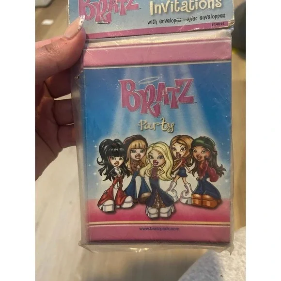 Vintage Bratz Party Invitations 8 Count with Envelopes Sealed Y2K MGA 14814