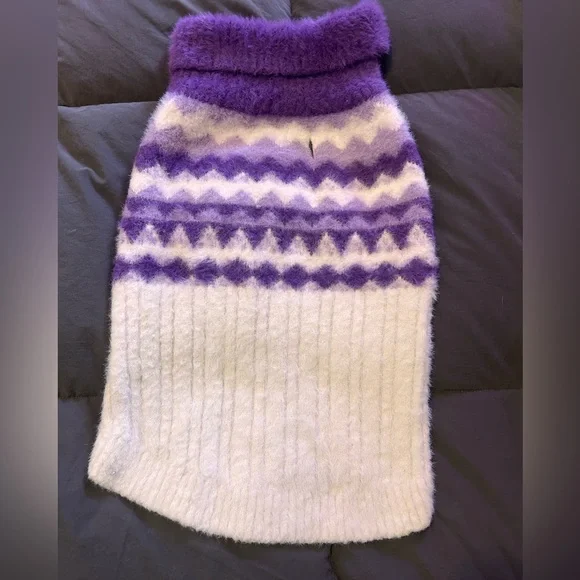 Fuzzy Purple & White XL Dog Sweater – Soft Knit Winter Pet Clothing
