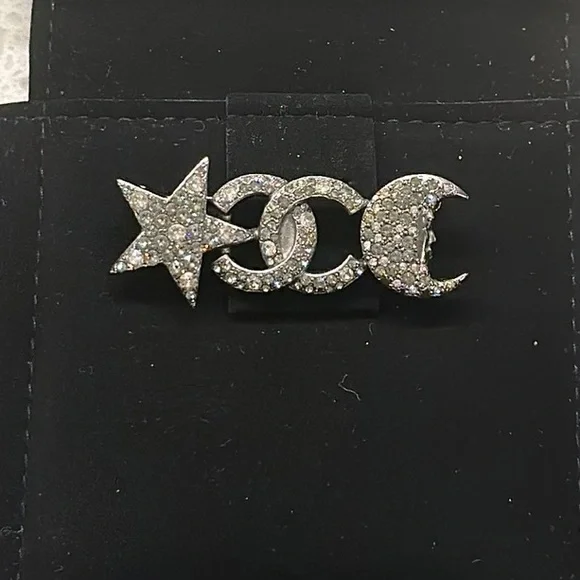 Chanel brooch CC crescent moon star