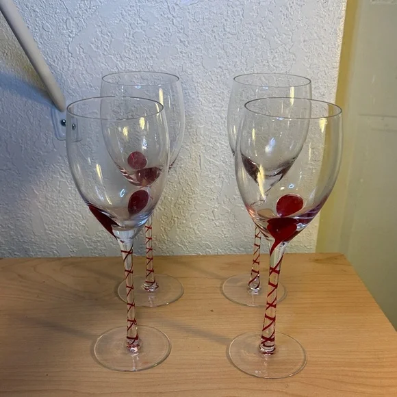 PIER 1 IMPORTS Clear Wine Glasses with Red & Green Stem – Set of 4