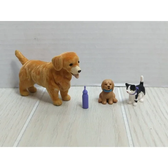 Barbie Doll Lovin Puppy Pet Golden Retriever Dog + Kennel puppy kitten bottle