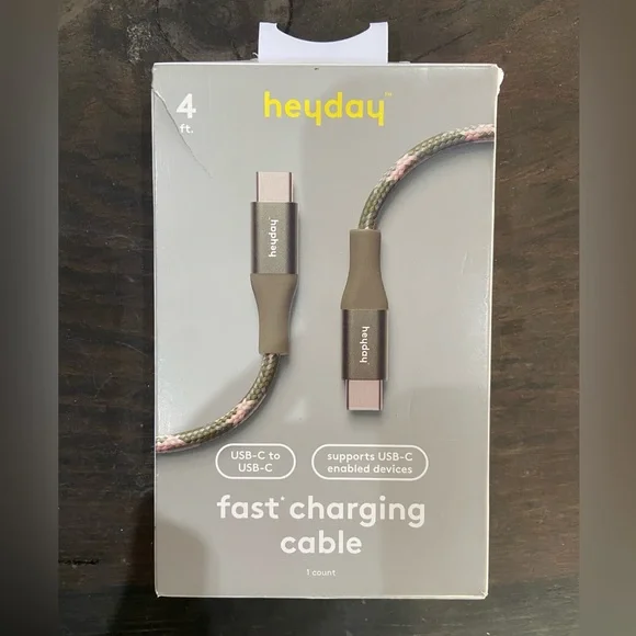 Heyday USB-C Fast Charging Cable - Pink and Green