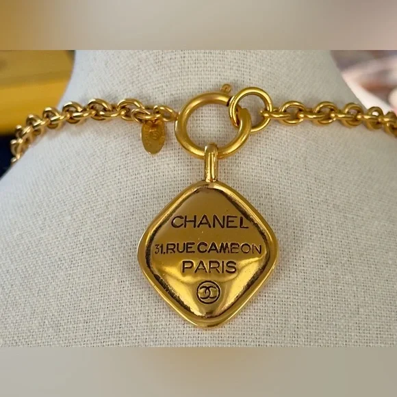 CHANEL Gold‎ Logo 31 Rue Cambon Pendant Chain Necklace