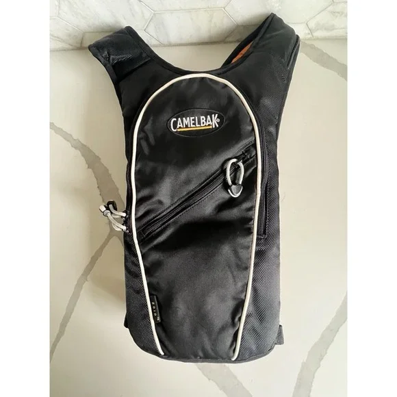CamelBak Zoid Hydration Pack 70 oz/ 2L Insulated Reservoir Grey/Orange