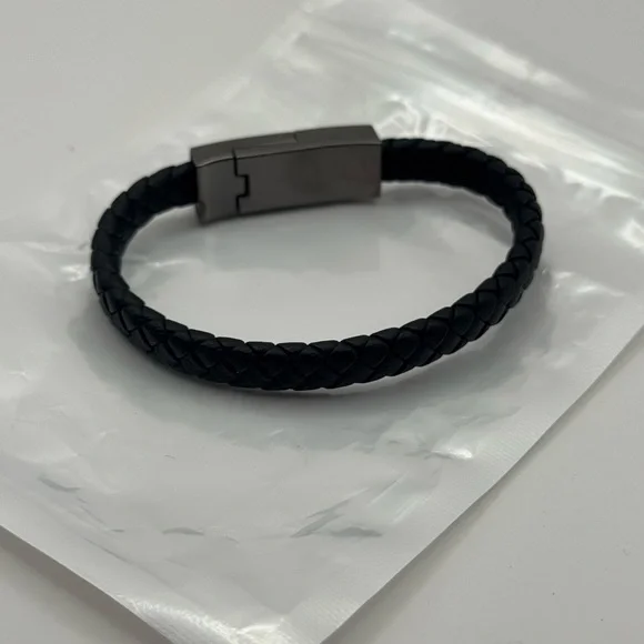 Elegant Black Braided Bracelet Charging Cable USB A to C