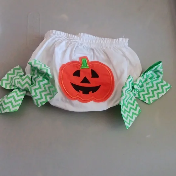 Mud Pie Halloween bloomers
