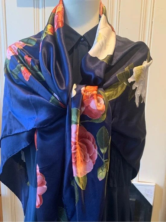 CHANEL SILK LARGE SCARF WRAP NAVY COCO GARDENIA FLORAL