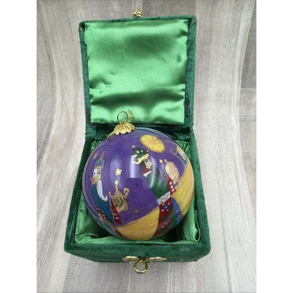 2013 Pier 1 Li Bien Christmas Ornament 3 KINGS WISE MEN Reverse Painted‎ Glass