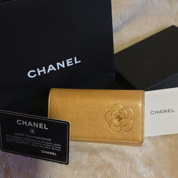 Chanel Metallic Gold Key‎ Holder