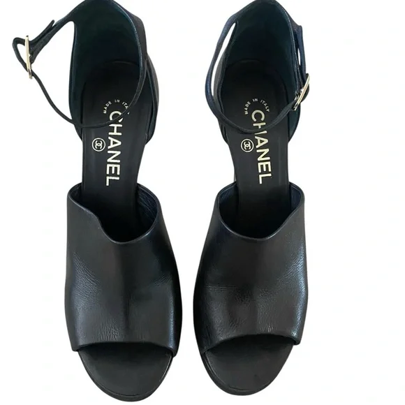 CHANEL Black Heels with Pearl Detail