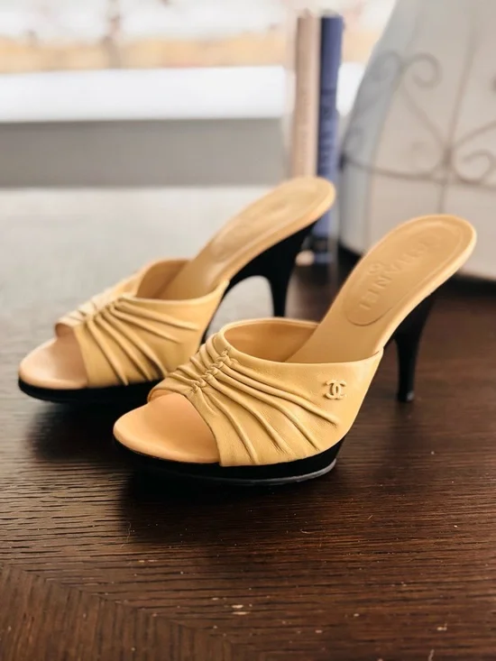 CHANEL Ruched Leather CC Logo Mule Heels Size 6B