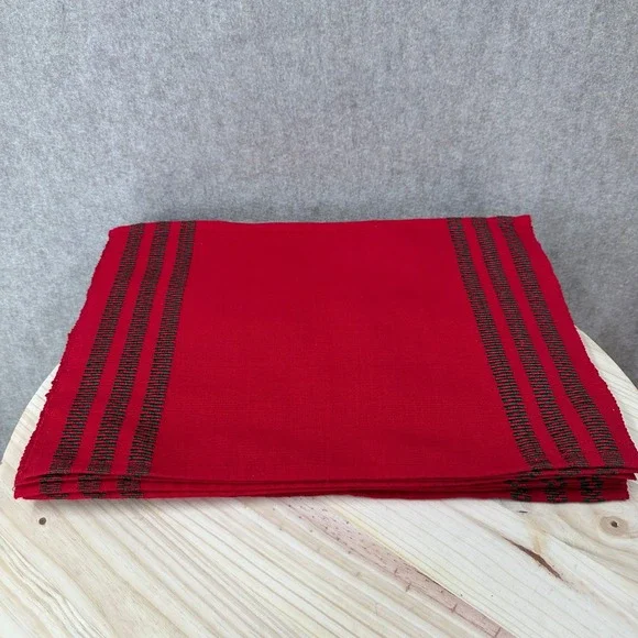 PIER 1‎ Set of 8 Christmas Holiday Red Check Plaid Placemats 14