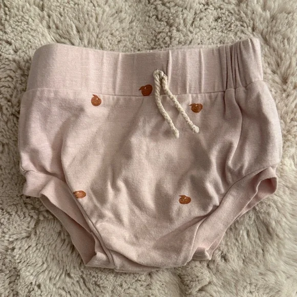 Kate Quinn light Pink Baby Bloomers with apricot Print