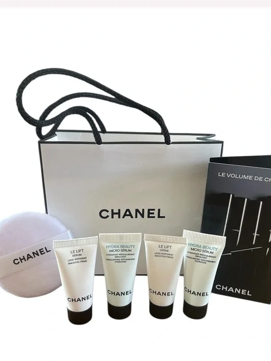 CHANEL Skincare and Mascara Travel Set - 7 pieces