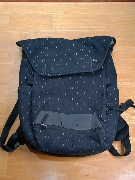Ara Reflective Commuter Black Canvas Backpack