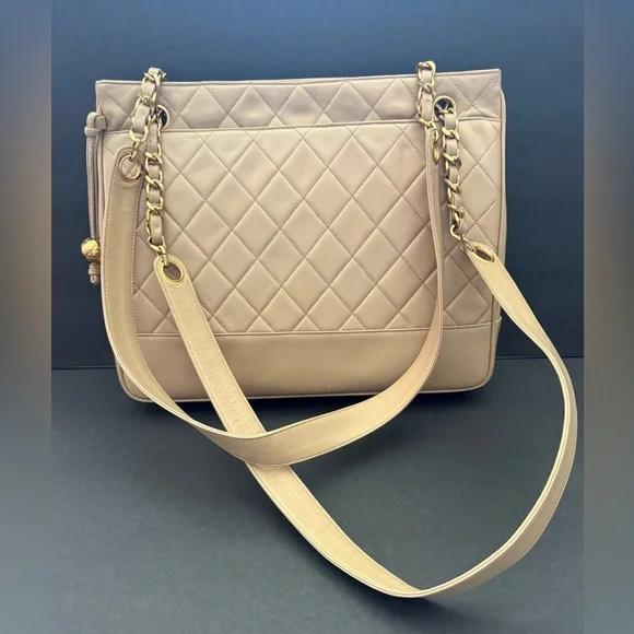 Chanel Metellase Chain Shoulder Bag