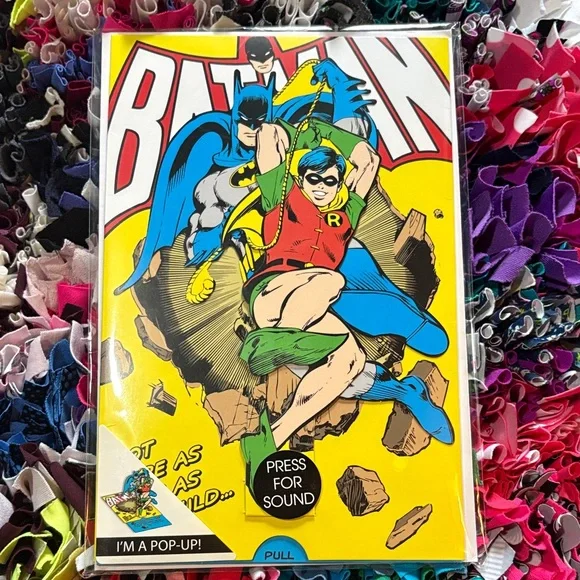 🆕American Greetings-Magic Moments ‘DC’ “Batman” Pop Up Card With Sound
