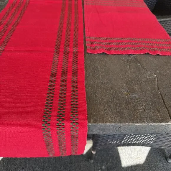 PIER 1 Set Christmas Holiday Red Check Plaid Table Runner 6 Placemats 14