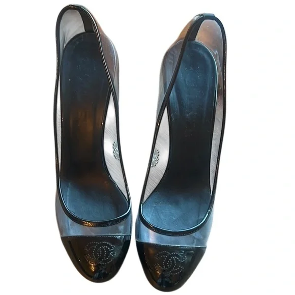 CHANEL Black Patent Leather & Clear PVC Cap Toe Pumps – Iconic CC Logo size 39